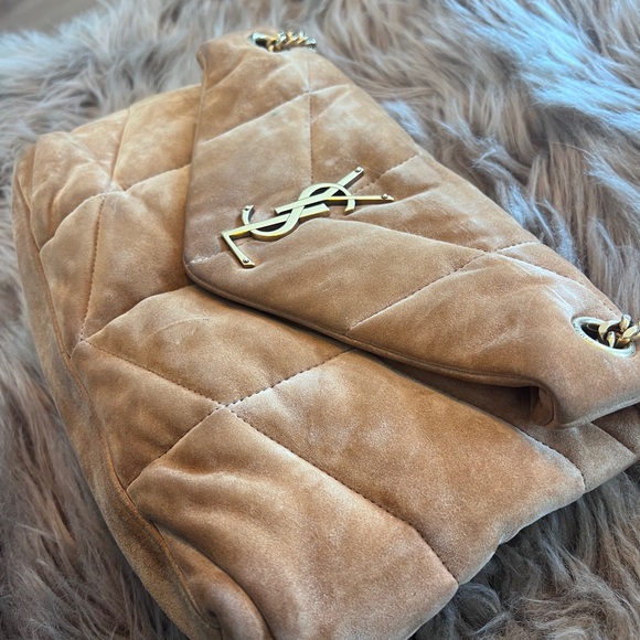 SAINT LAURENT

PUFFER SMALL CHAIN BAG IN QUILTED SUEDE in color CINNAMON - Picture 4 of 14